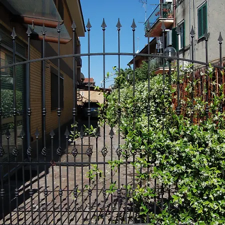 B&B Goodday Roma Tor Vergata-3
